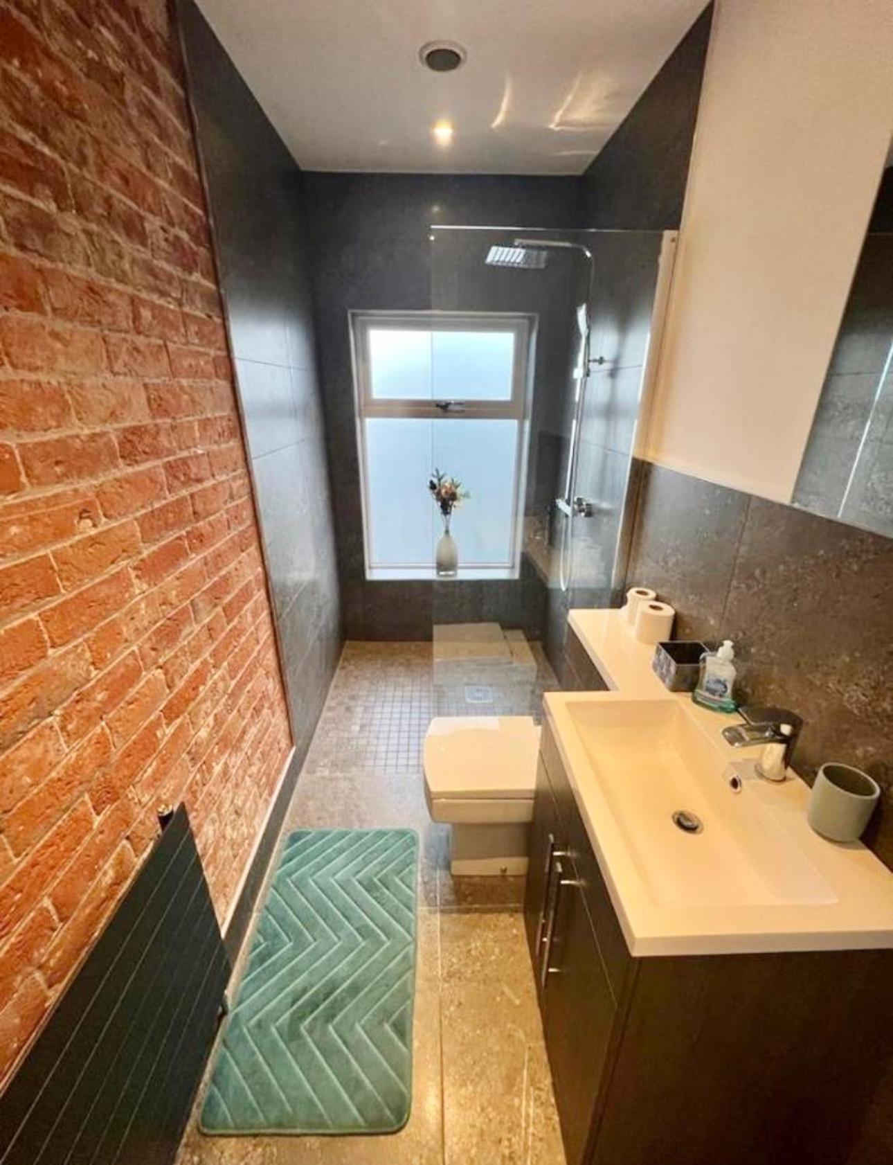 Alsager Town Centre Apartment Ngoại thất bức ảnh